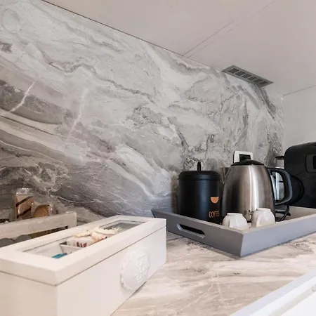 Ariston & Casino - Con Giardino E Garage *